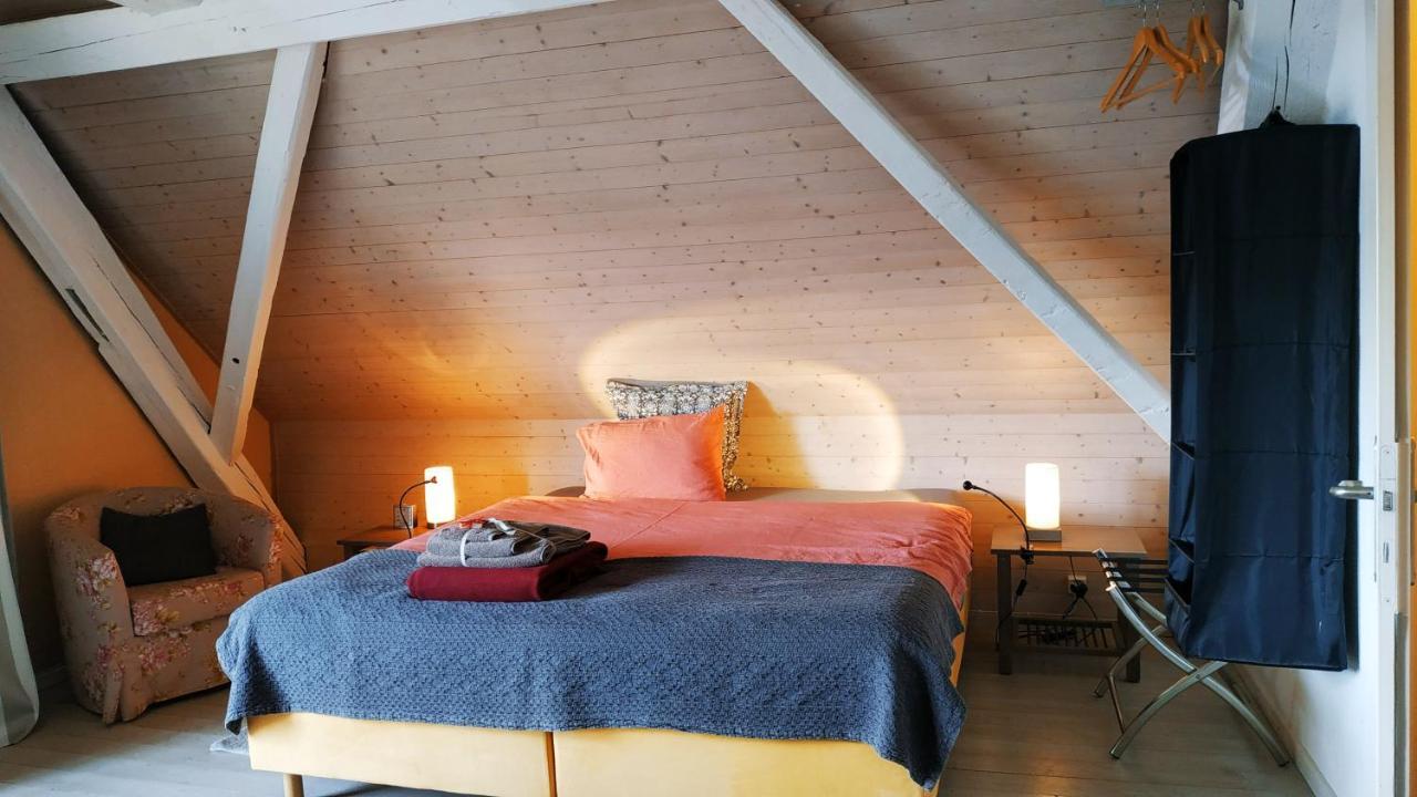 Blue Wall Bnb Gebenstorf Exterior foto